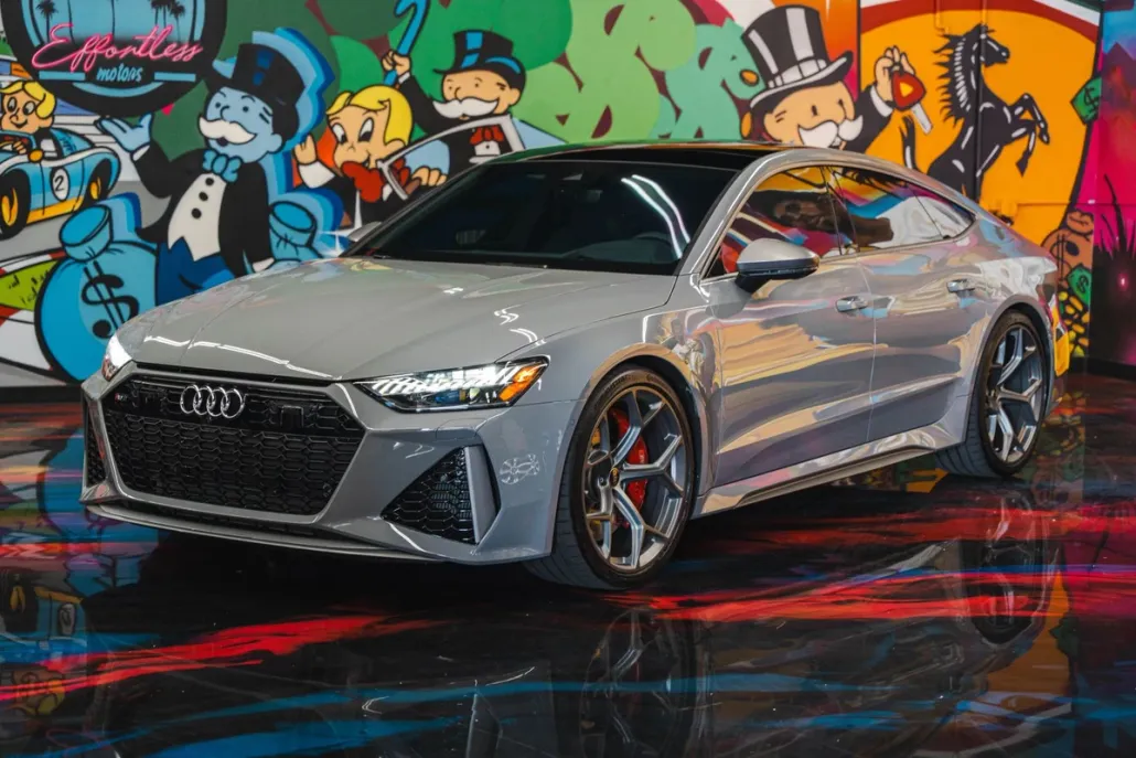 2025 Audi RS 7 Performance photo 1