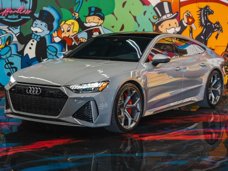 2025 Audi RS 7 Performance photo 1