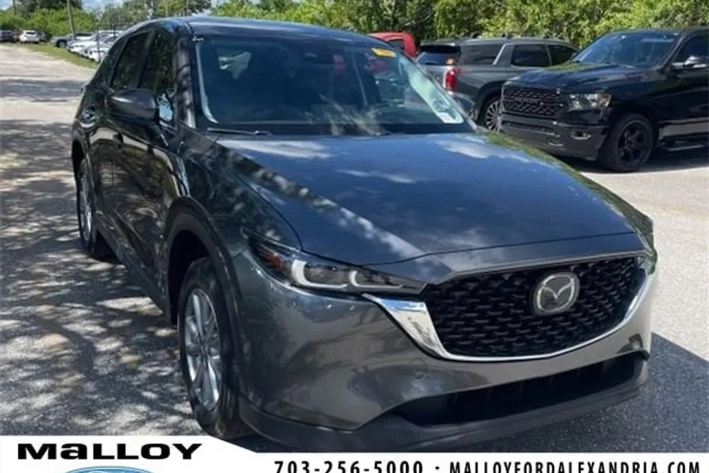 2023 Mazda CX-5 2.5 S Preferred photo 1