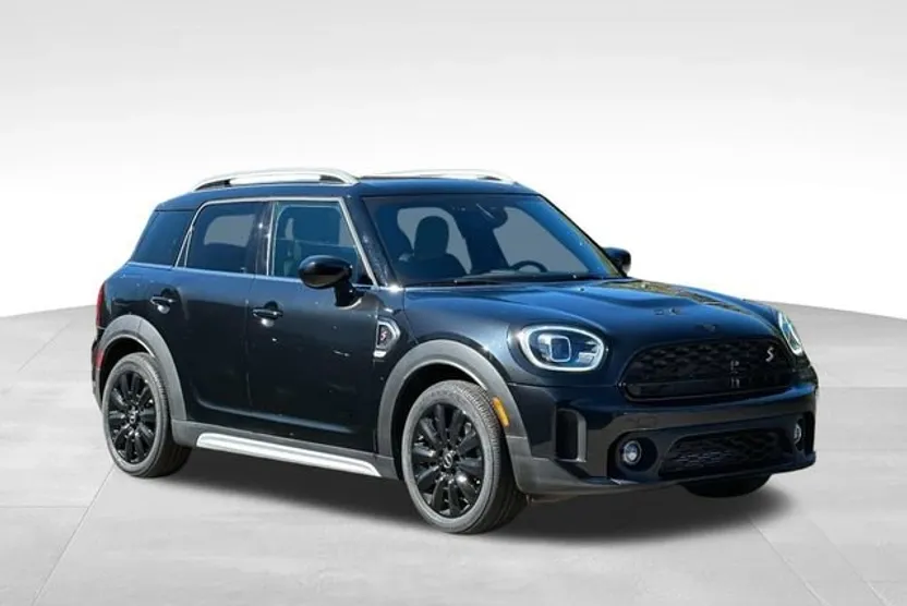 2023 Mini Cooper S ALL4 photo 1