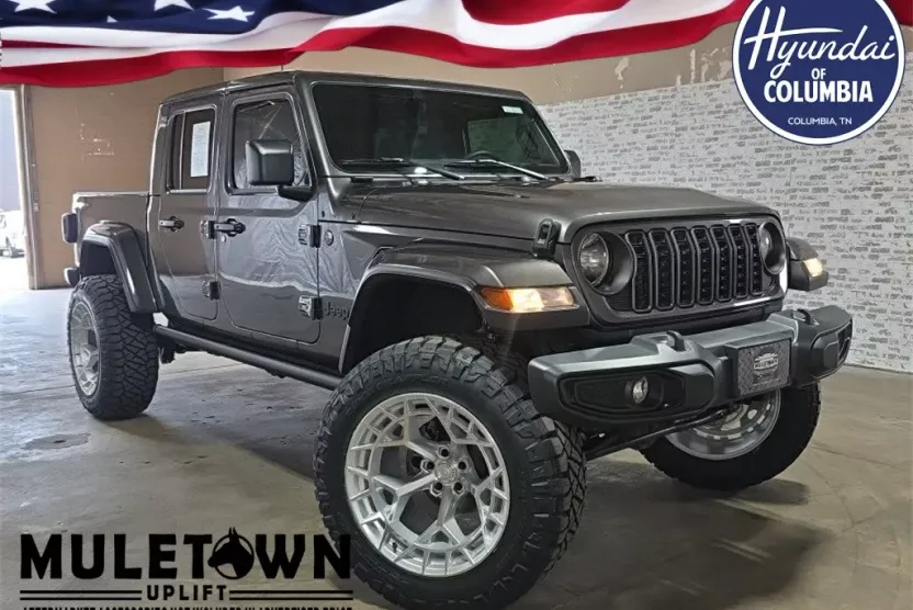 2024 Jeep Gladiator photo 1