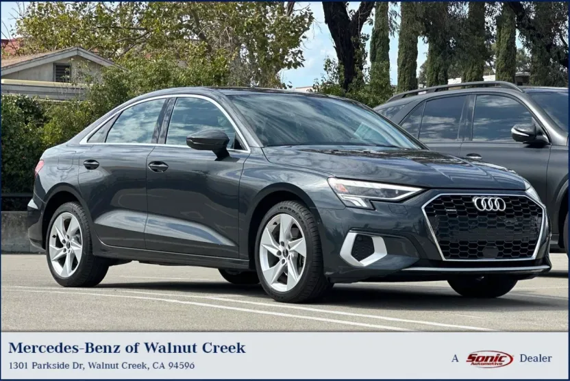 2023 Audi A3 Premium Plus 40 TFSI Quattro photo 1