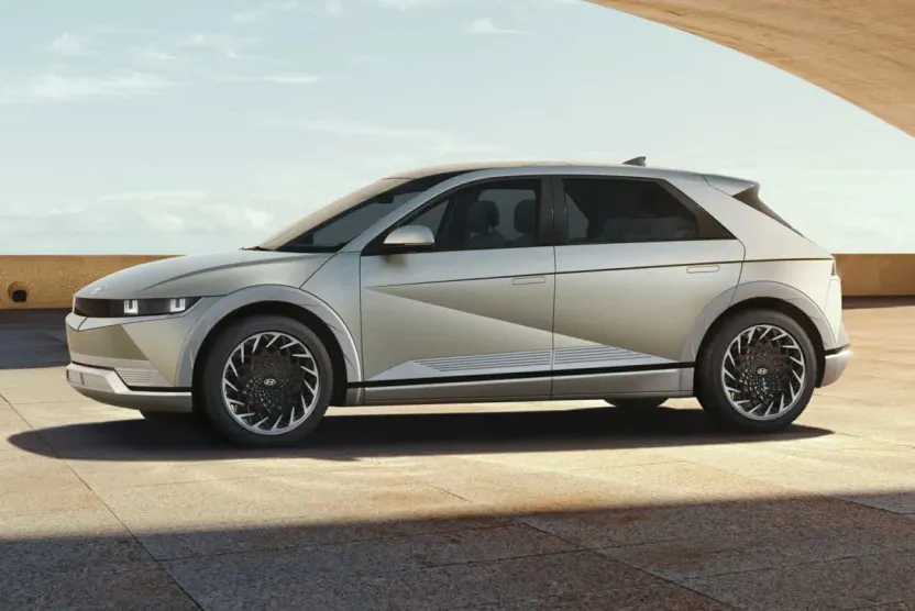 2024 Hyundai Ioniq 5 SEL photo 1