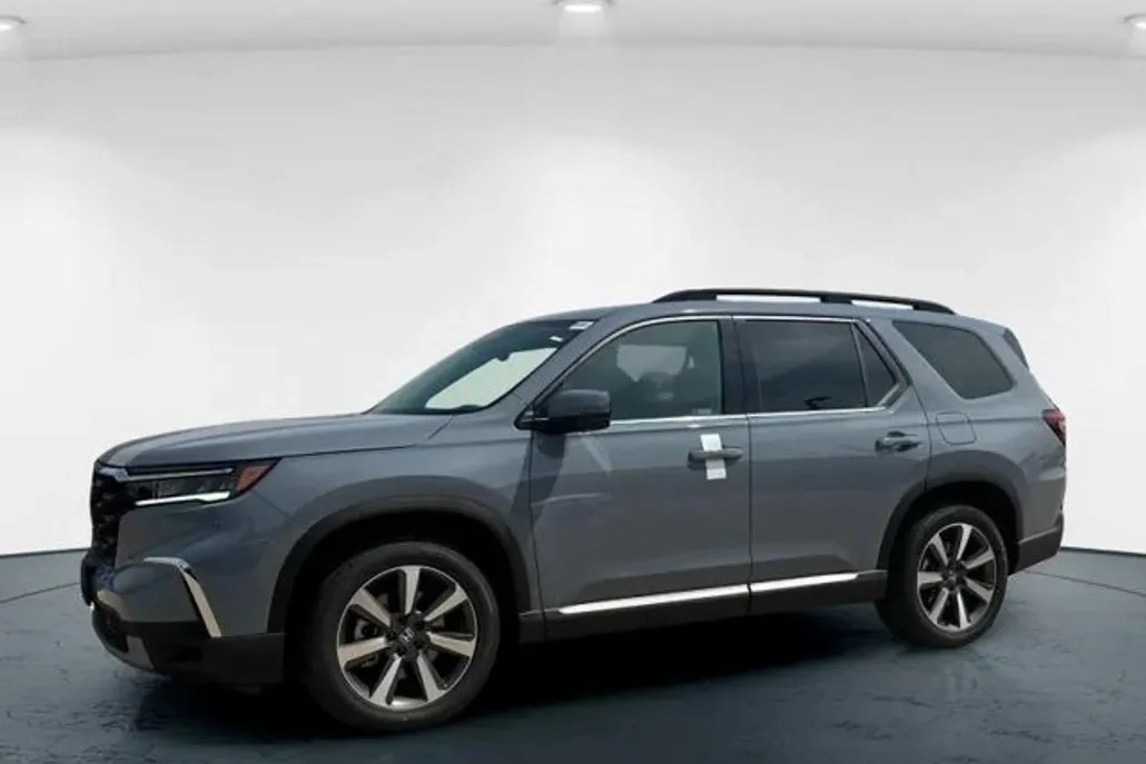2025 Honda Pilot Elite photo 1