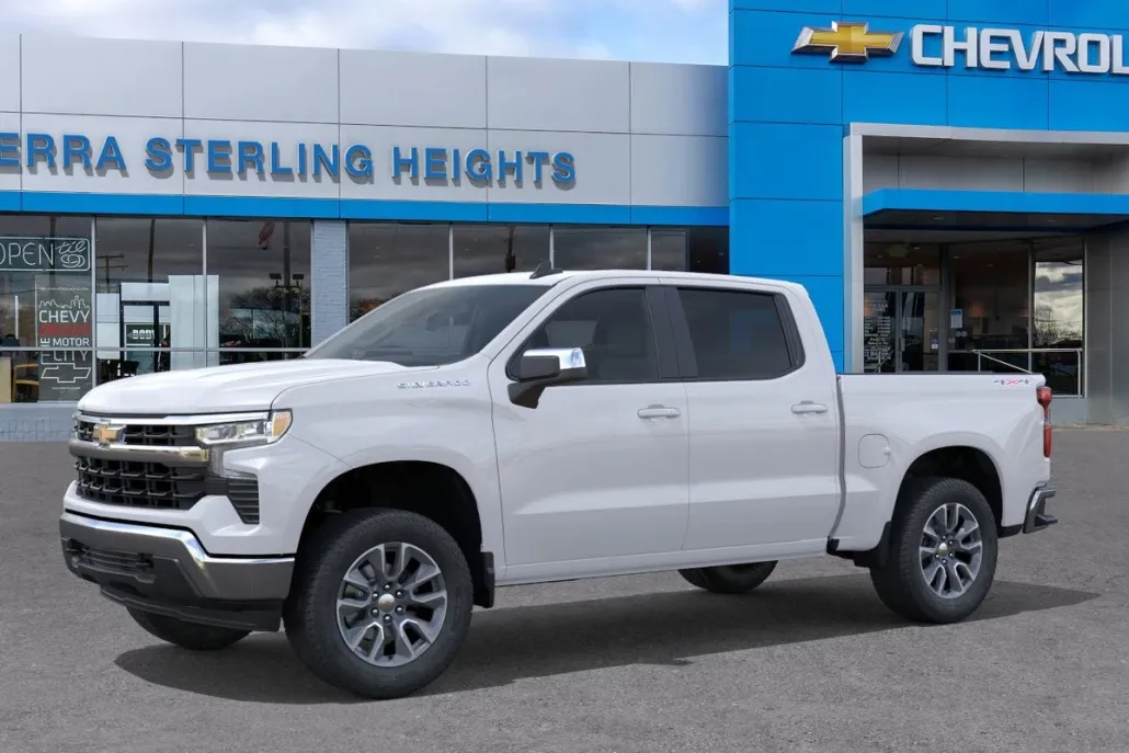 2026 Chevrolet Silverado photo 1