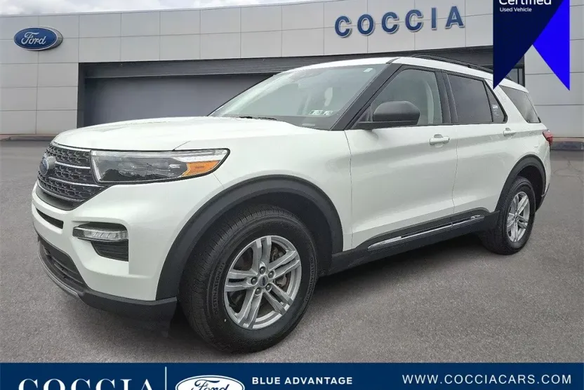 2022 Ford Explorer XLT photo 1