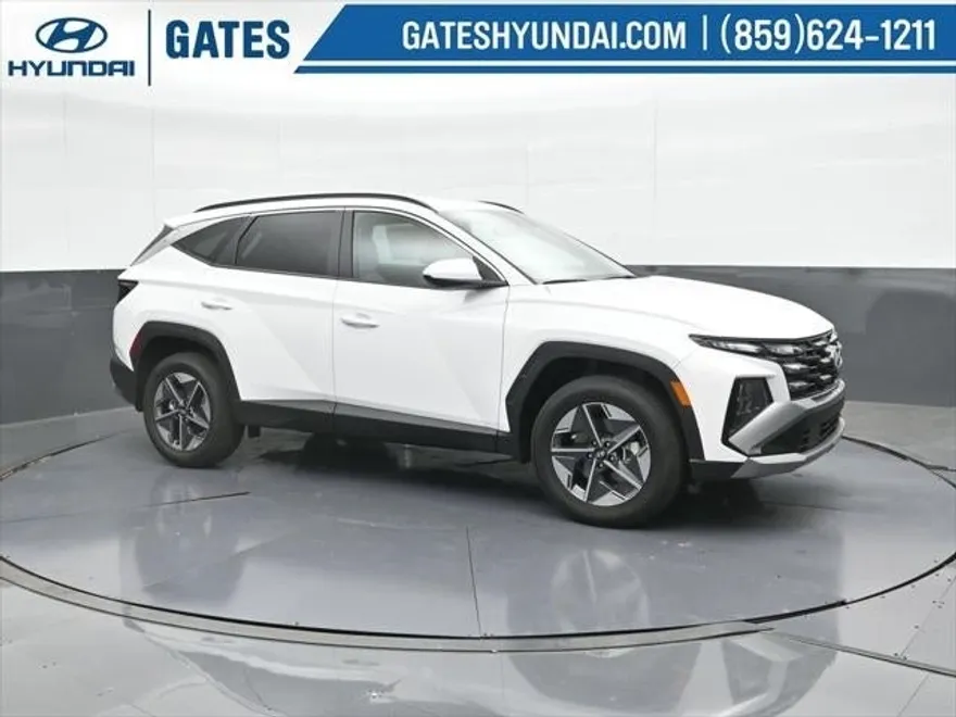 2025 Hyundai Tucson SEL photo 1