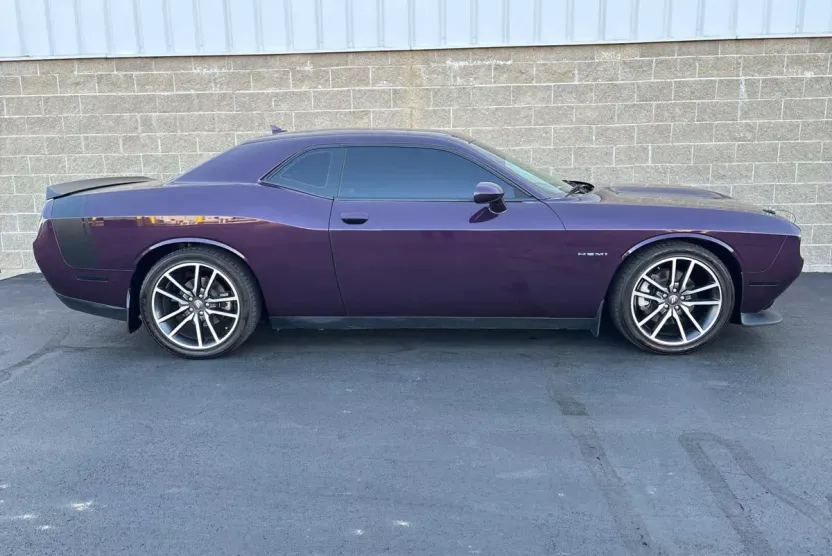 2021 Dodge Challenger R/T photo 1