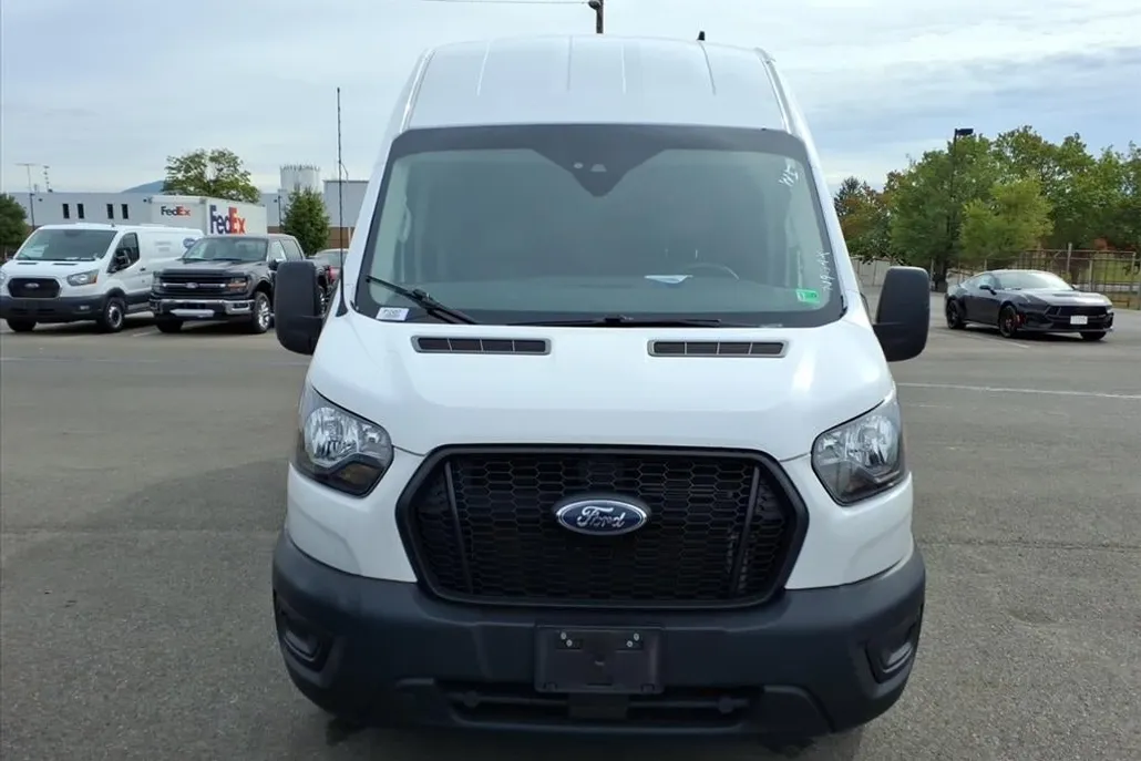 2023 Ford Transit photo 1