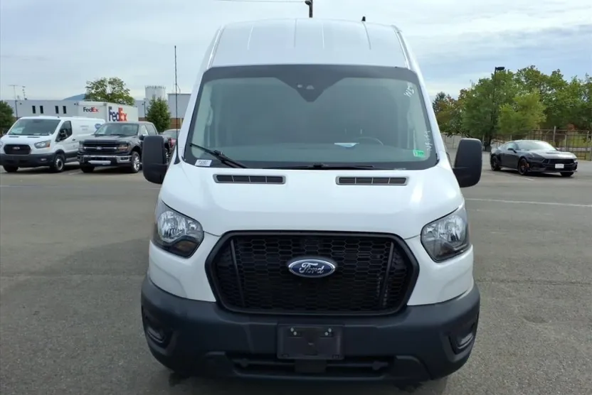 2023 Ford Transit photo 1