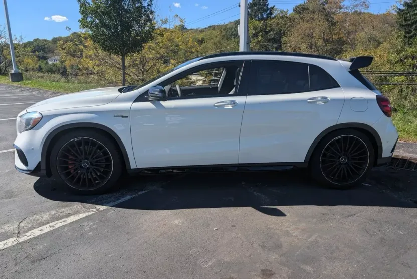 2019 Mercedes Benz GLA 45 AMG 4MATIC photo 1