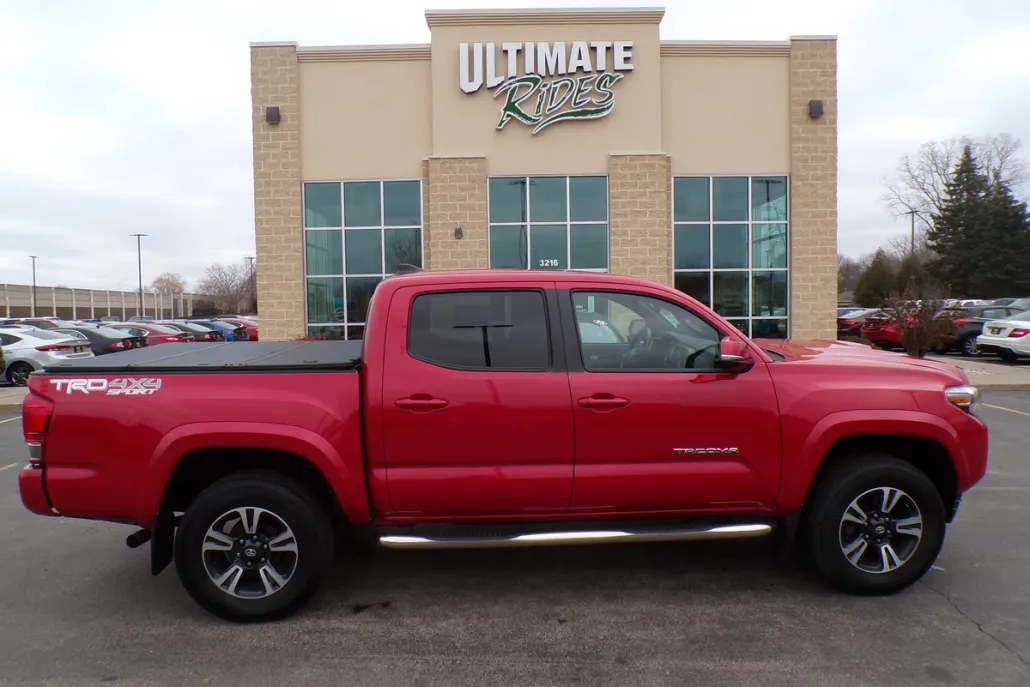 2017 Toyota Tacoma SR V6 Double Cab photo 1