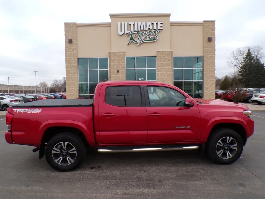 2017 Toyota Tacoma SR V6 Double Cab photo 1
