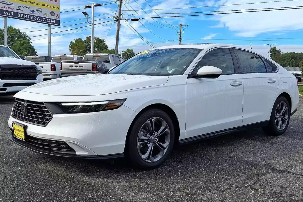 2023 Honda Accord EX photo 1