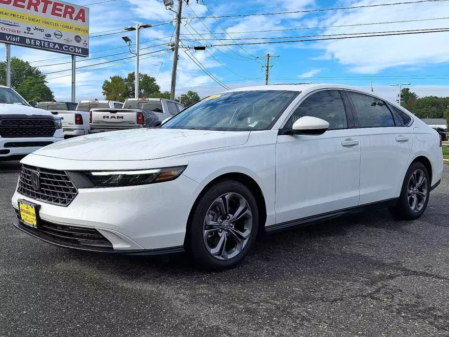 2023 Honda Accord EX photo 1