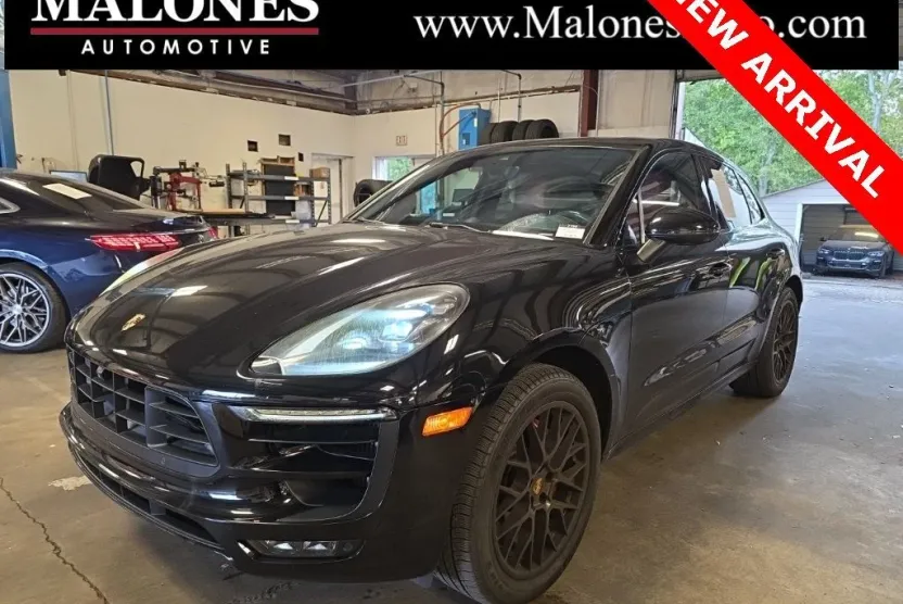 2017 Porsche Macan GTS photo 1
