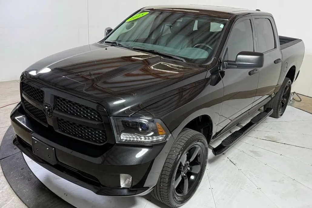 2015 Ram 1500 Express photo 1