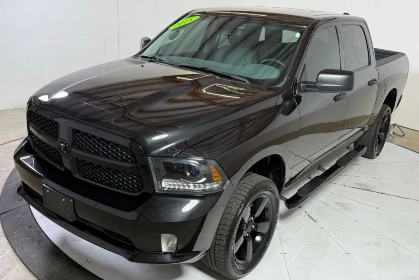2015 Ram 1500 Express photo 1