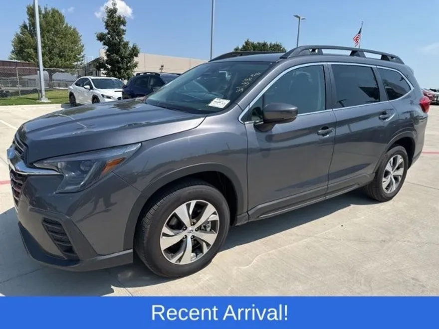 2024 Subaru Ascent Premium photo 1