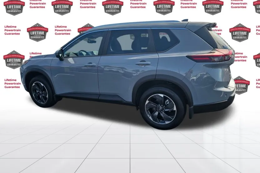 2026 Nissan Rogue SV photo 1