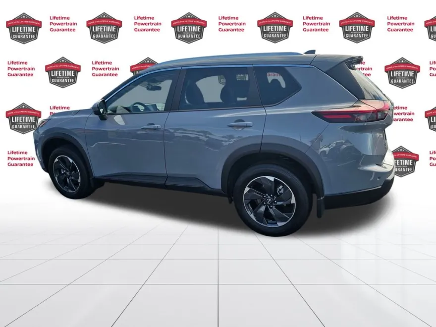 2026 Nissan Rogue SV photo 1