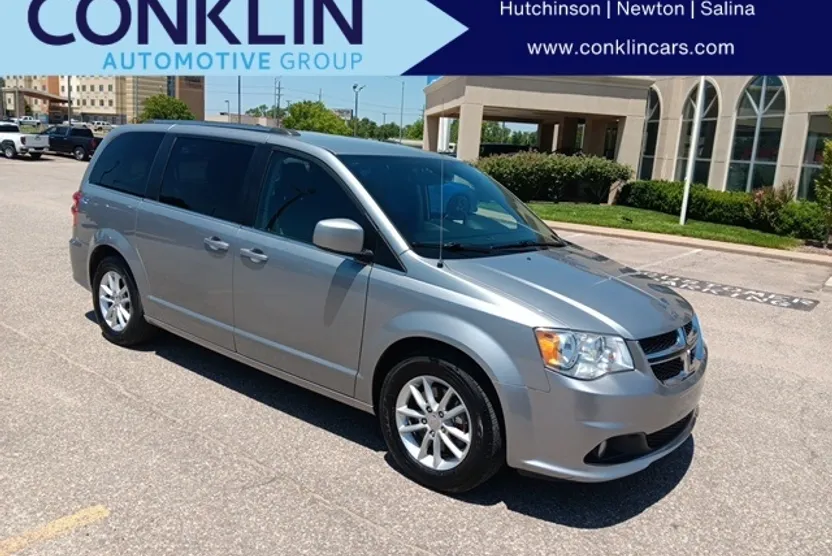 2020 Dodge Grand Caravan SXT photo 1