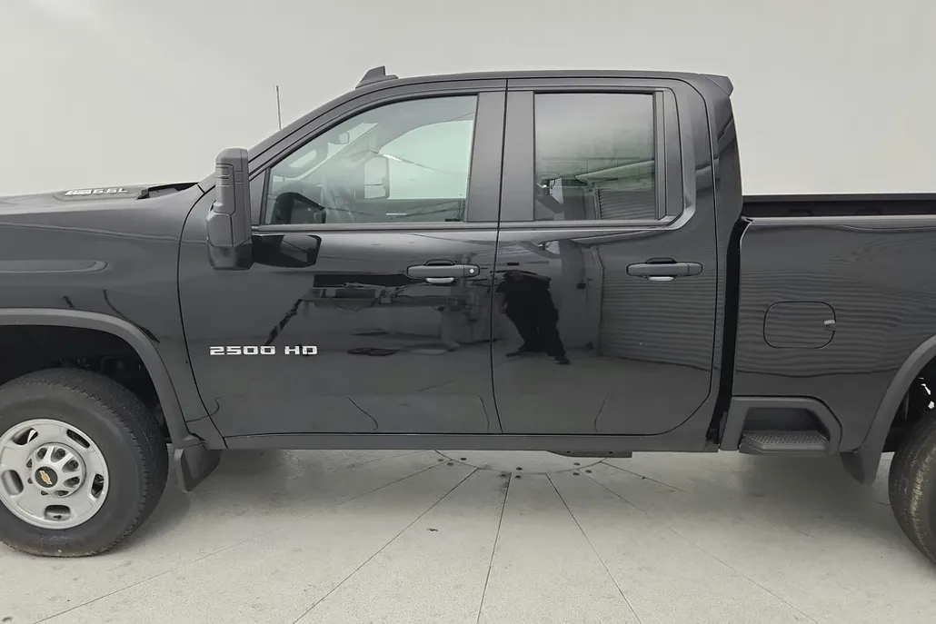 2024 Chevrolet Silverado 2500HD photo 1
