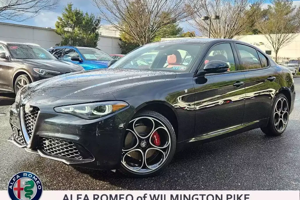 2024 Alfa Romeo Giulia Ti photo 1