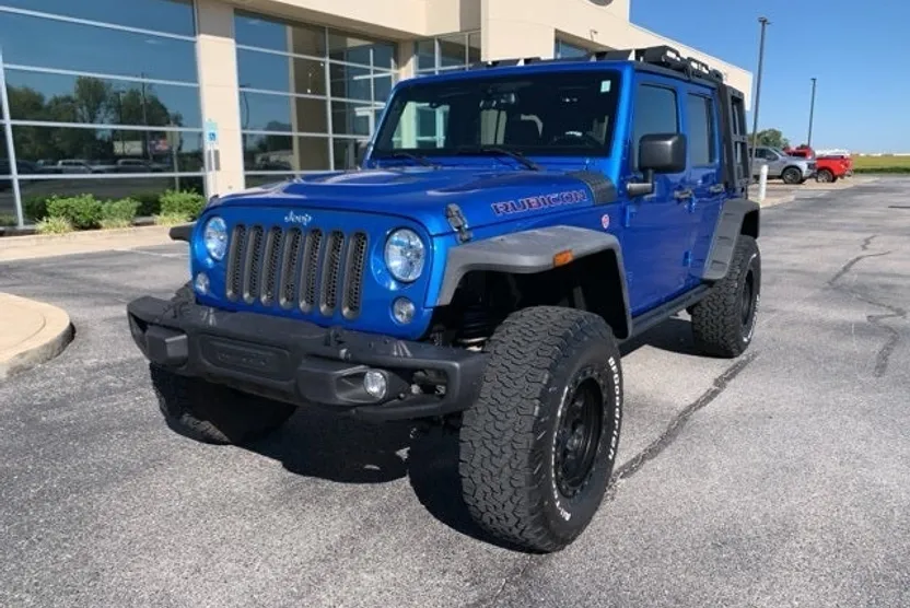 2016 Jeep Wrangler Unlimited Rubicon photo 1