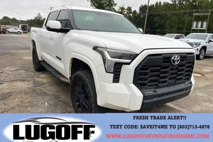 2022 Toyota Tundra SR5 photo 1