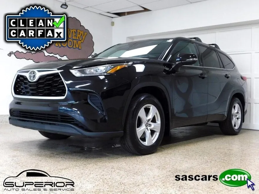 2020 Toyota Highlander LE photo 1
