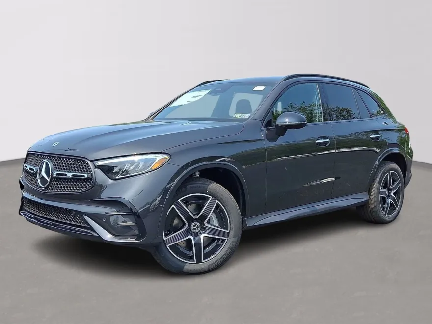 2025 Mercedes Benz GLC 300 4MATIC photo 1