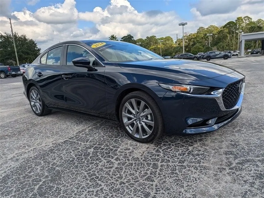 2025 Mazda Mazda3 2.5 s Preferred photo 1
