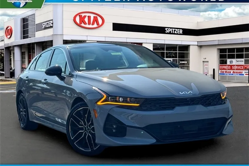 2023 Kia K5 GT photo 1