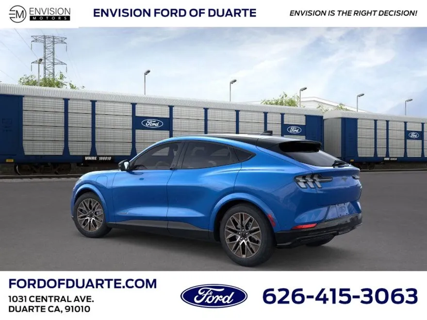2025 Ford Mustang Mach-E Premium photo 1