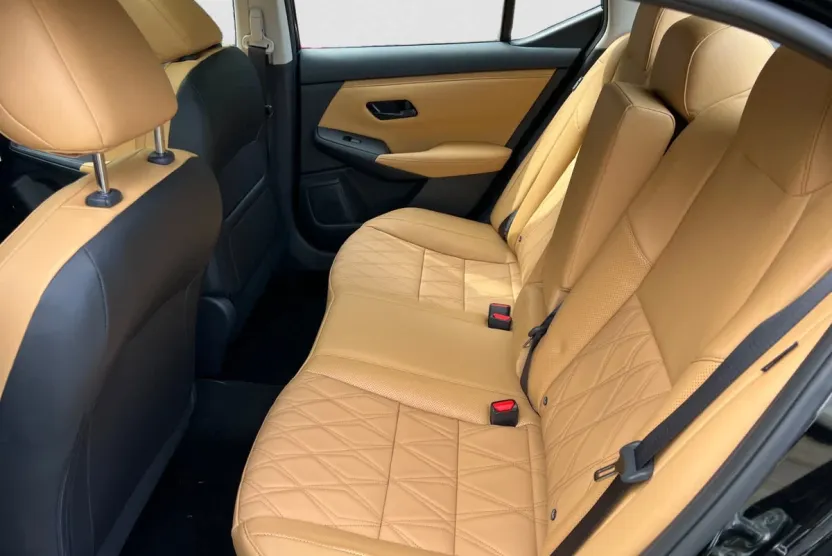 2025 Nissan Sentra SV photo 1