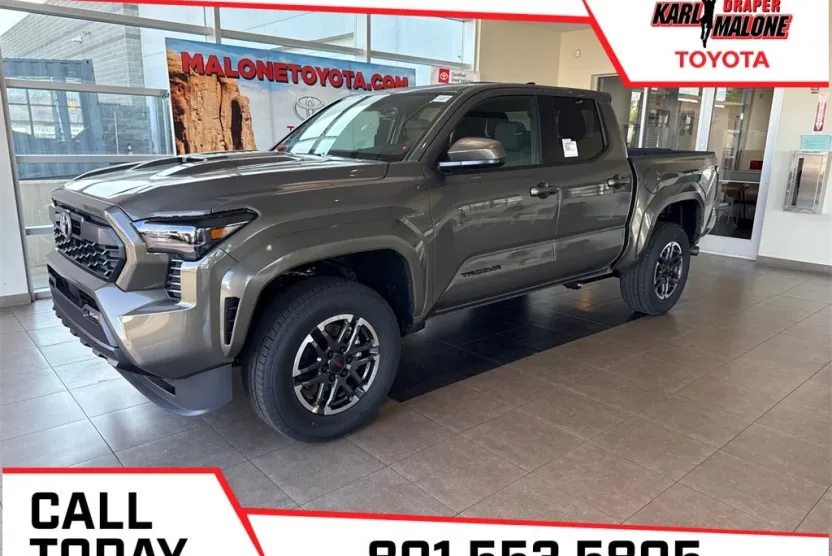 2025 Toyota Tacoma TRD Sport photo 1