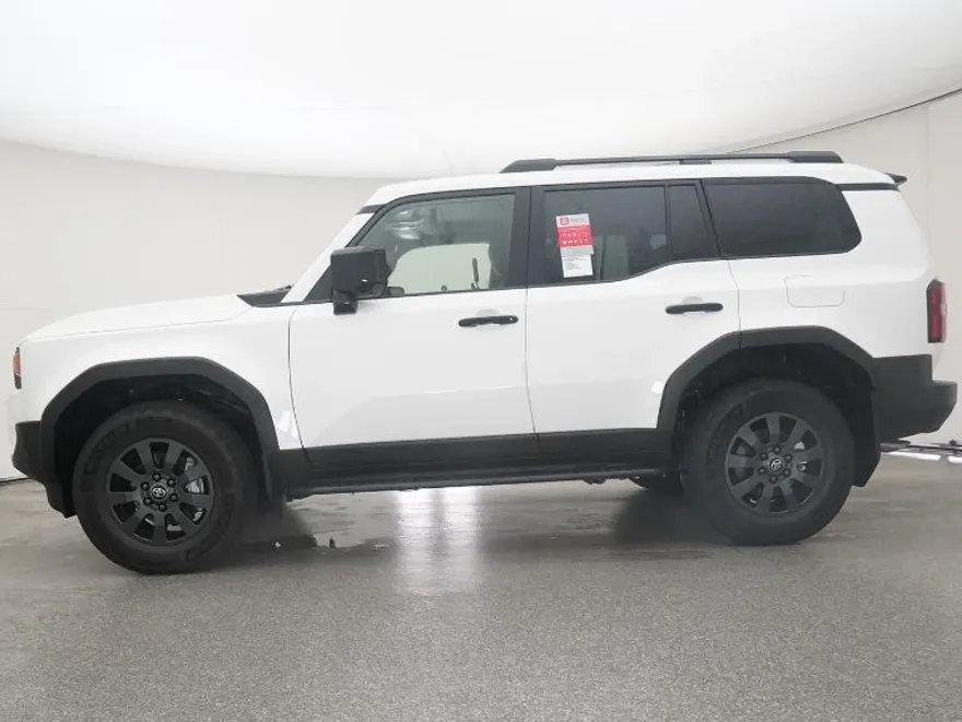 2026 Toyota Land Cruiser photo 1