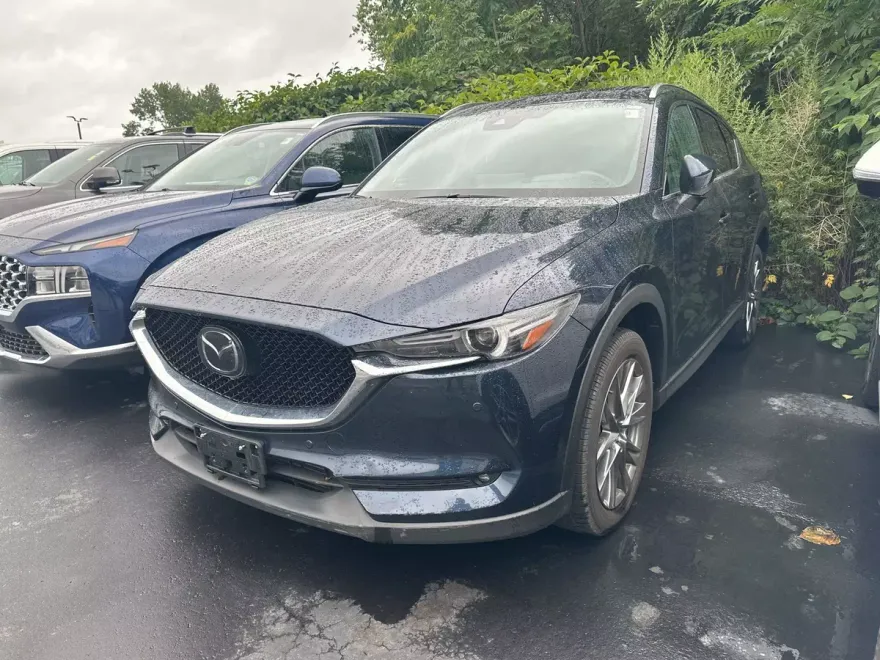 2021 Mazda CX-5 Signature photo 1