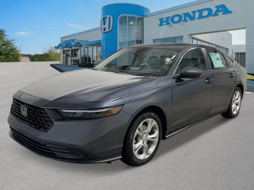 2025 Honda Accord LX photo 1