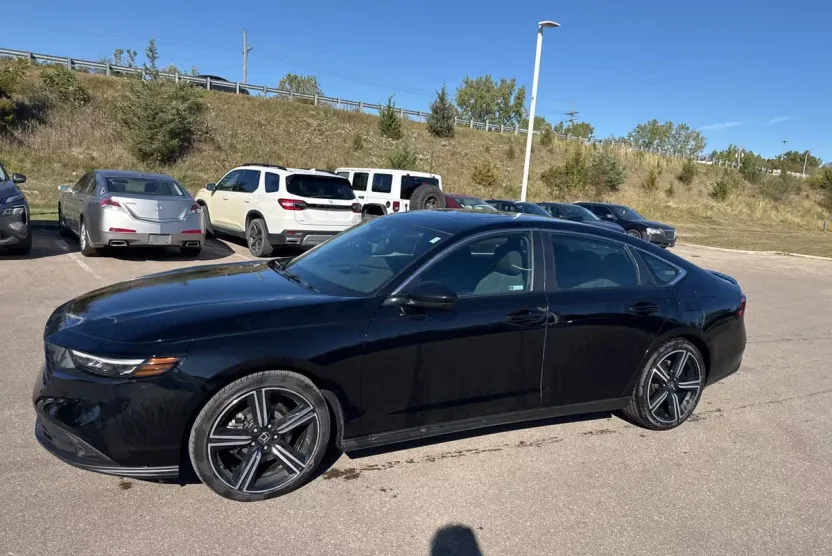 2023 Honda Accord Hybrid Sport photo 1