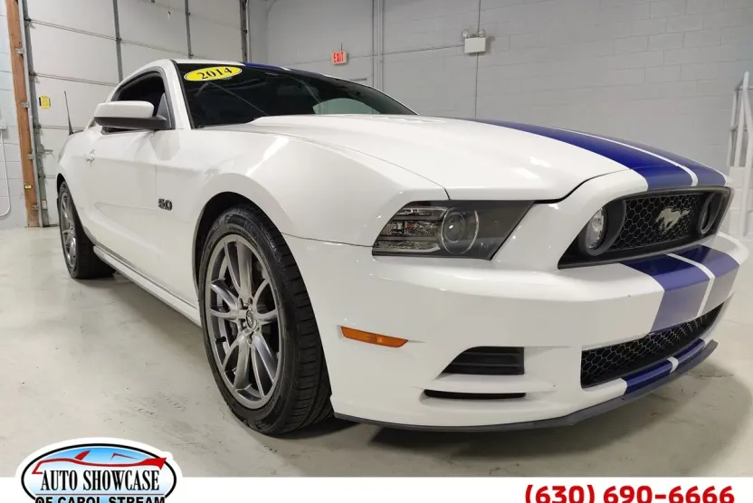2014 Ford Mustang GT photo 1