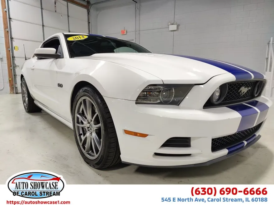 2014 Ford Mustang GT photo 1