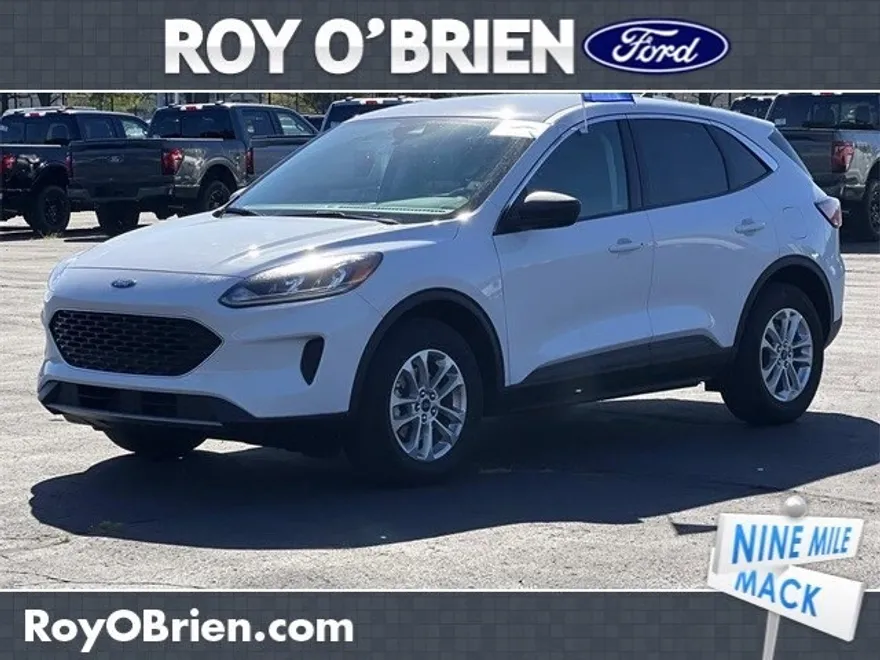 2022 Ford Escape SE photo 1