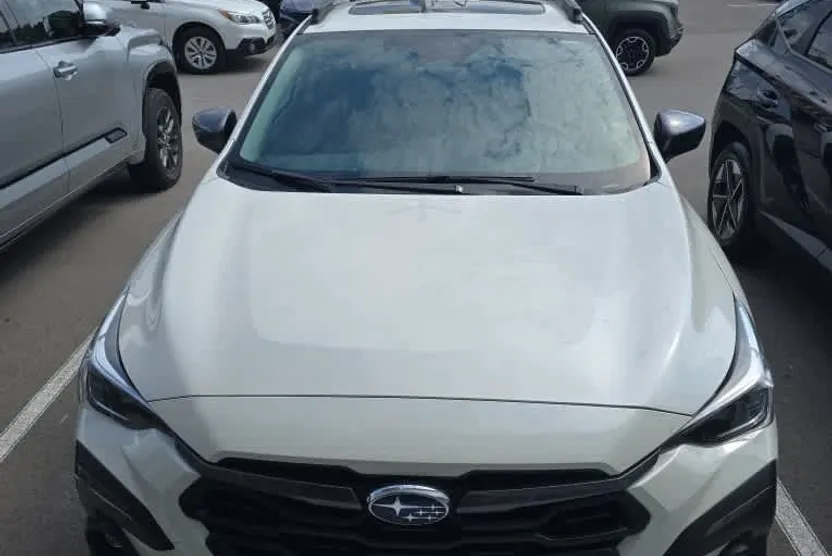 2024 Subaru Crosstrek Limited photo 1