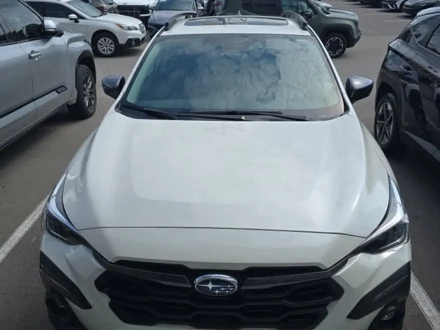 2024 Subaru Crosstrek Limited photo 1