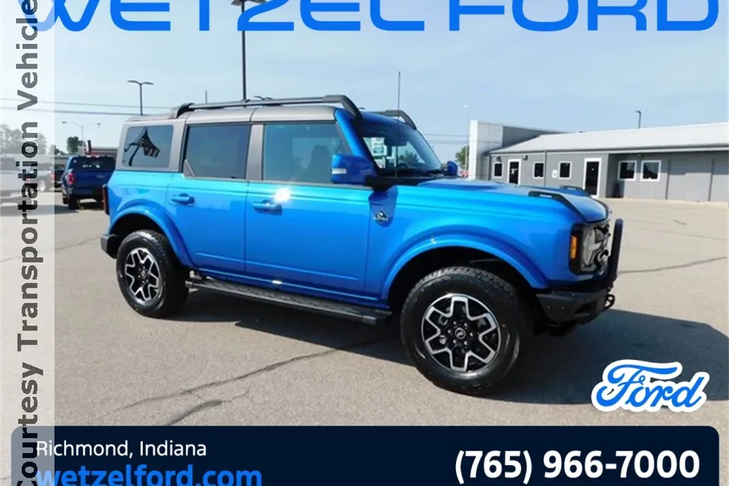 2024 Ford Bronco Outer Banks photo 1