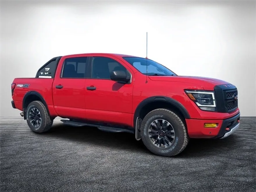 2021 Nissan Titan PRO-4X photo 1