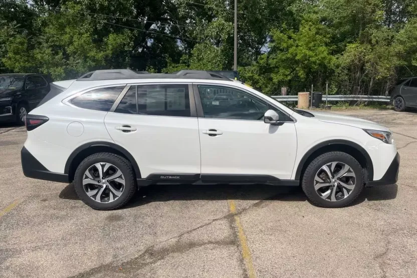 2021 Subaru Outback Limited XT photo 1