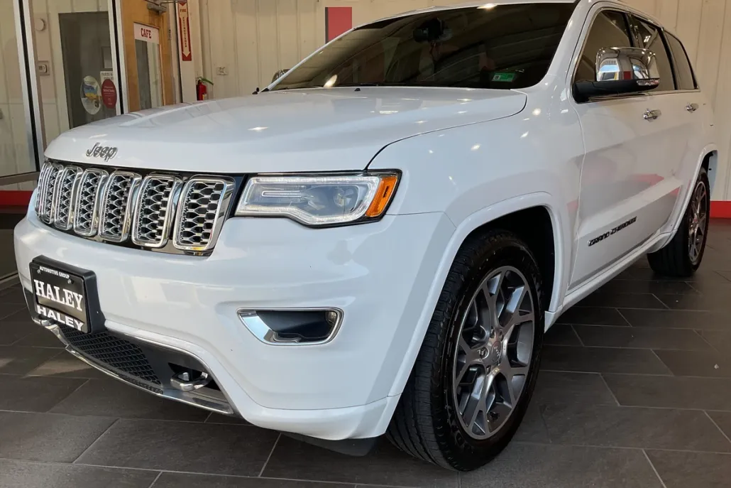 2020 Jeep Grand Cherokee Overland photo 1